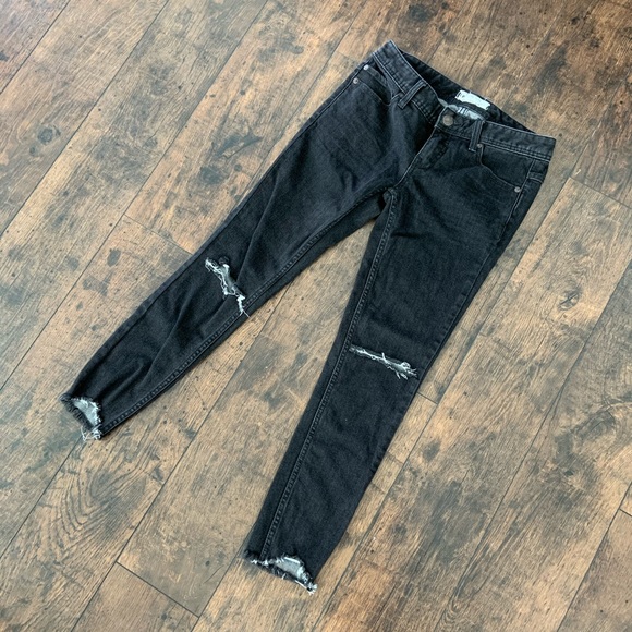 Free People Distressed Cropped Jeans size 25 - Picture 1 of 4